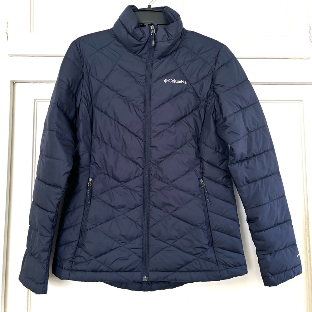 Columbia Puffer Jacket. Navy